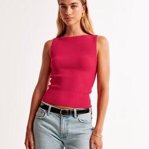 Ribbed boat neck sleeves knit top